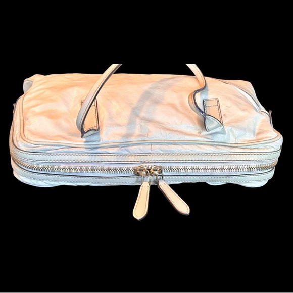 AUTHENTIC GUCCI BRITT INTERLOCKING GG BUTTERY CALF LEATHER ZIP TOTE-169971204046 - Picture 6 of 9